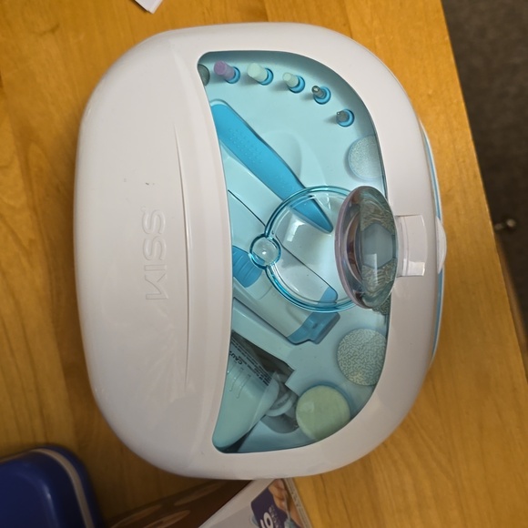 KISS Power file & Nail Dryer - Picture 3 of 7